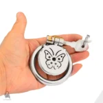 Cage de chasteté courte, parfaite pour des jeux intenses