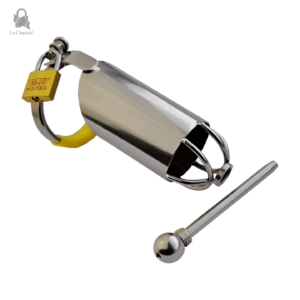 Accessoire de chasteté durable et ajustable en métal